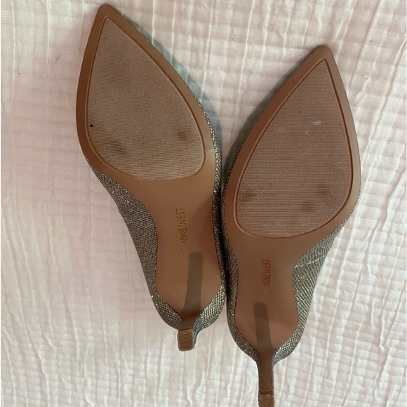 Nine West Gold Glitter Heels - Picture 3 of 6
